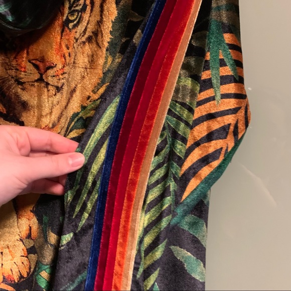 *SOLD* Aviator Nation Tiger Velour Hoodie Large - Picture 9 of 15